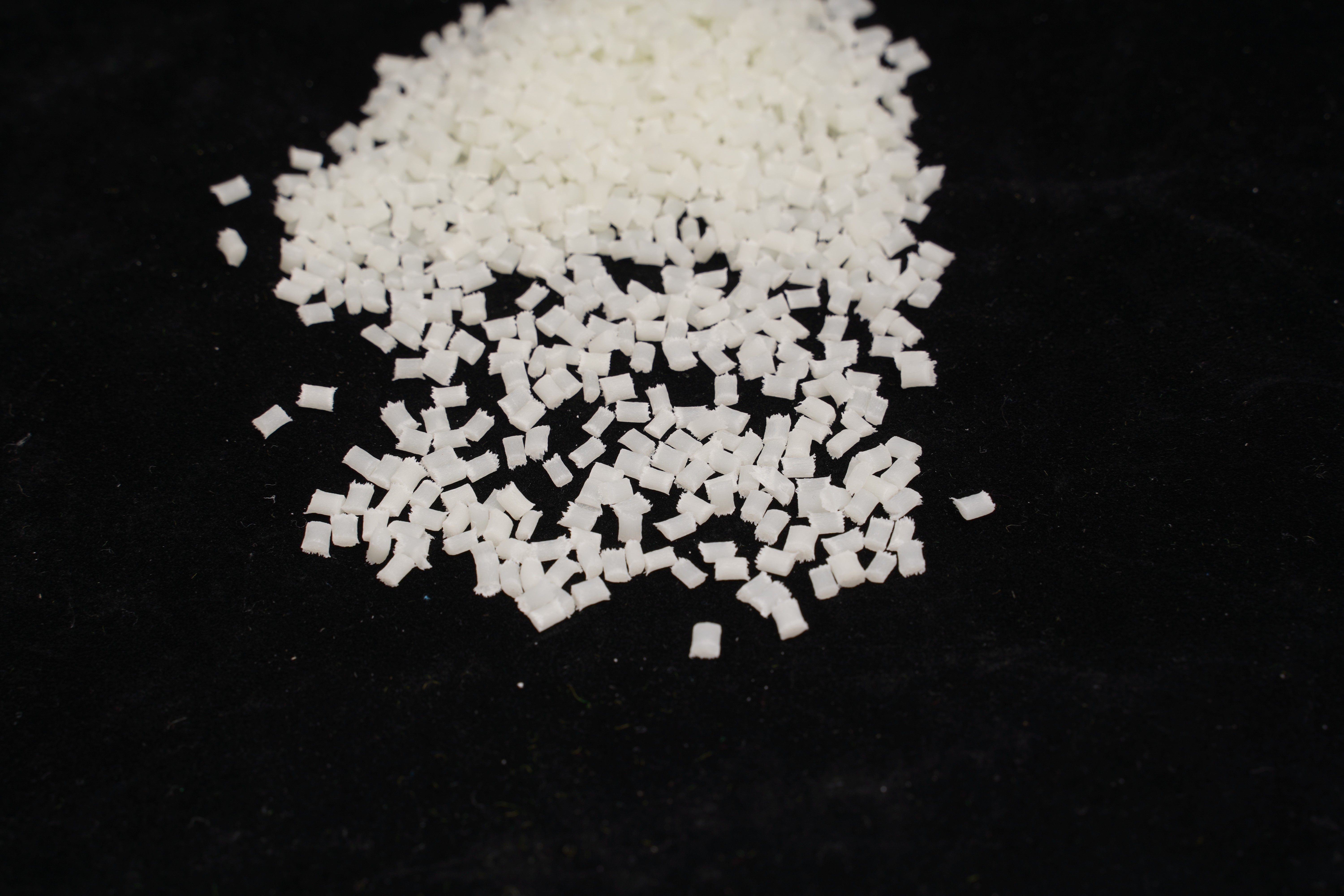【弹性体TPEE】弹性体TPEE是什么材料？弹性体TPEE有哪些用途？
